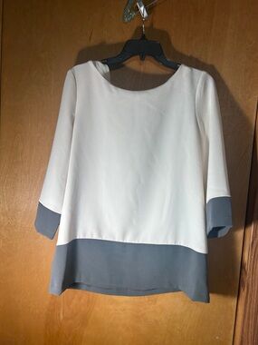 LOFT Ivory and Gray Colorblock Scoop Neck Blouse